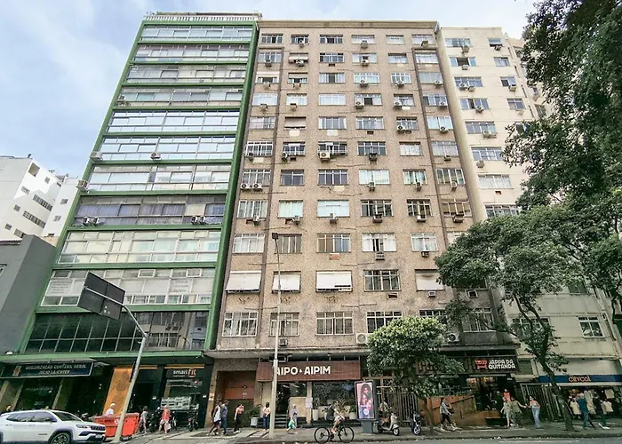 Espaçoso apartamento reformado em Copacabana Rio de Janeiro